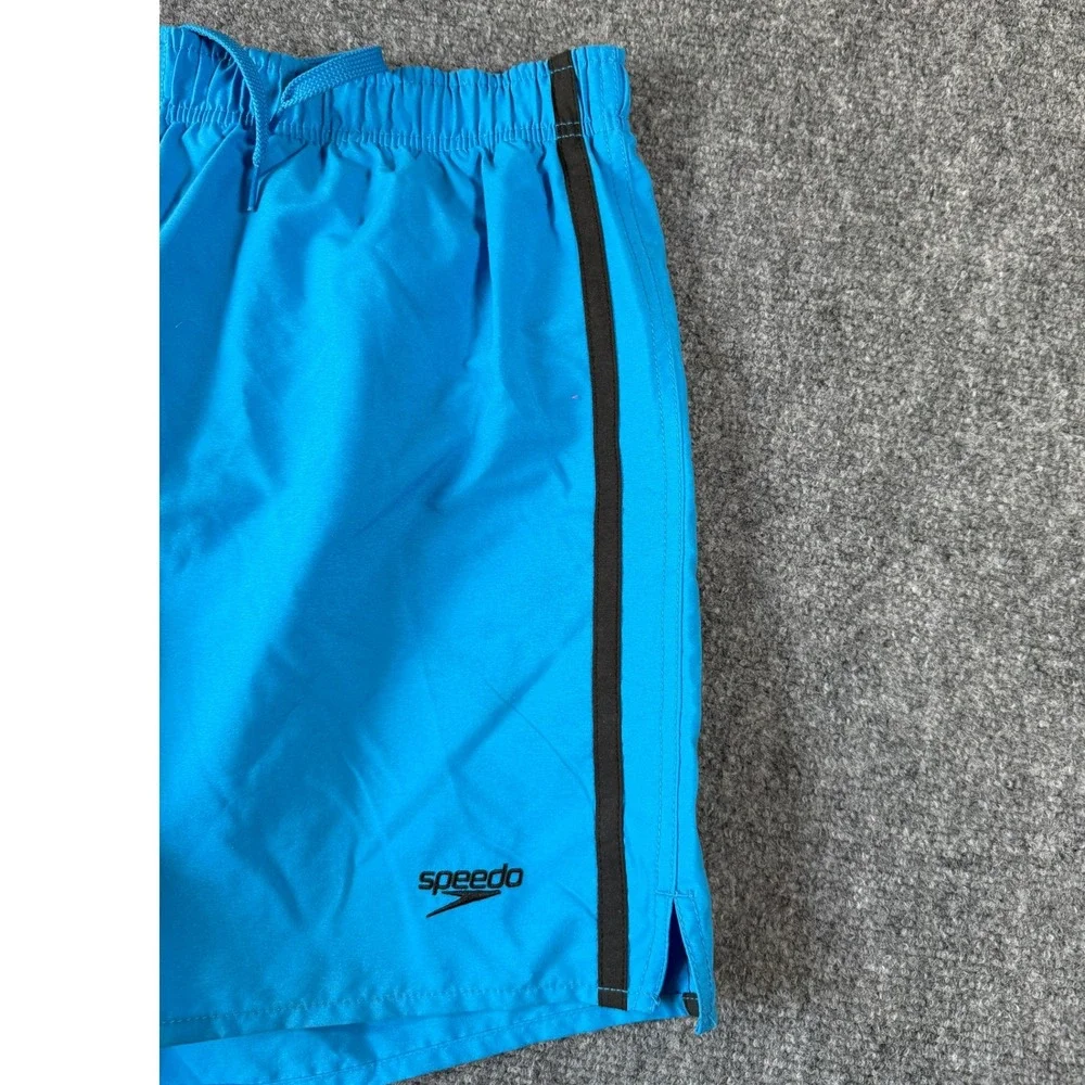 Speedo dive into